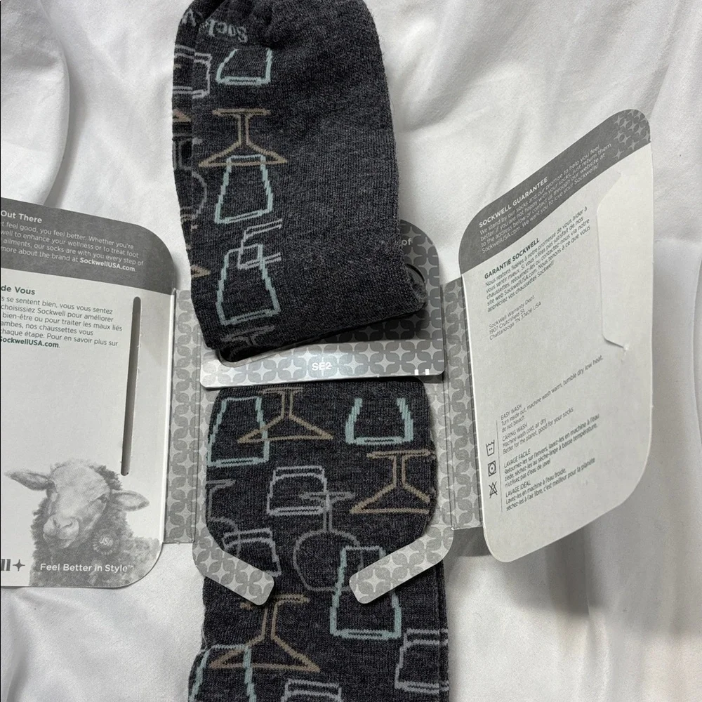 Sockwell soft top Happy Hour ultra light cushion merino wool bamboo Ray socks